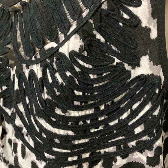 CHICOS Leopard Embroidered Detail Tank Top Sleeveless Blouse Black & White Large - Picture 14 of 16